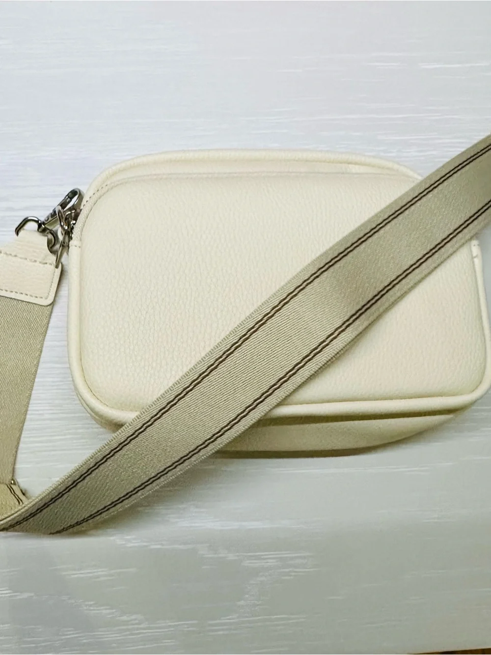 Classic Crossbody Camera Bag Color Cream